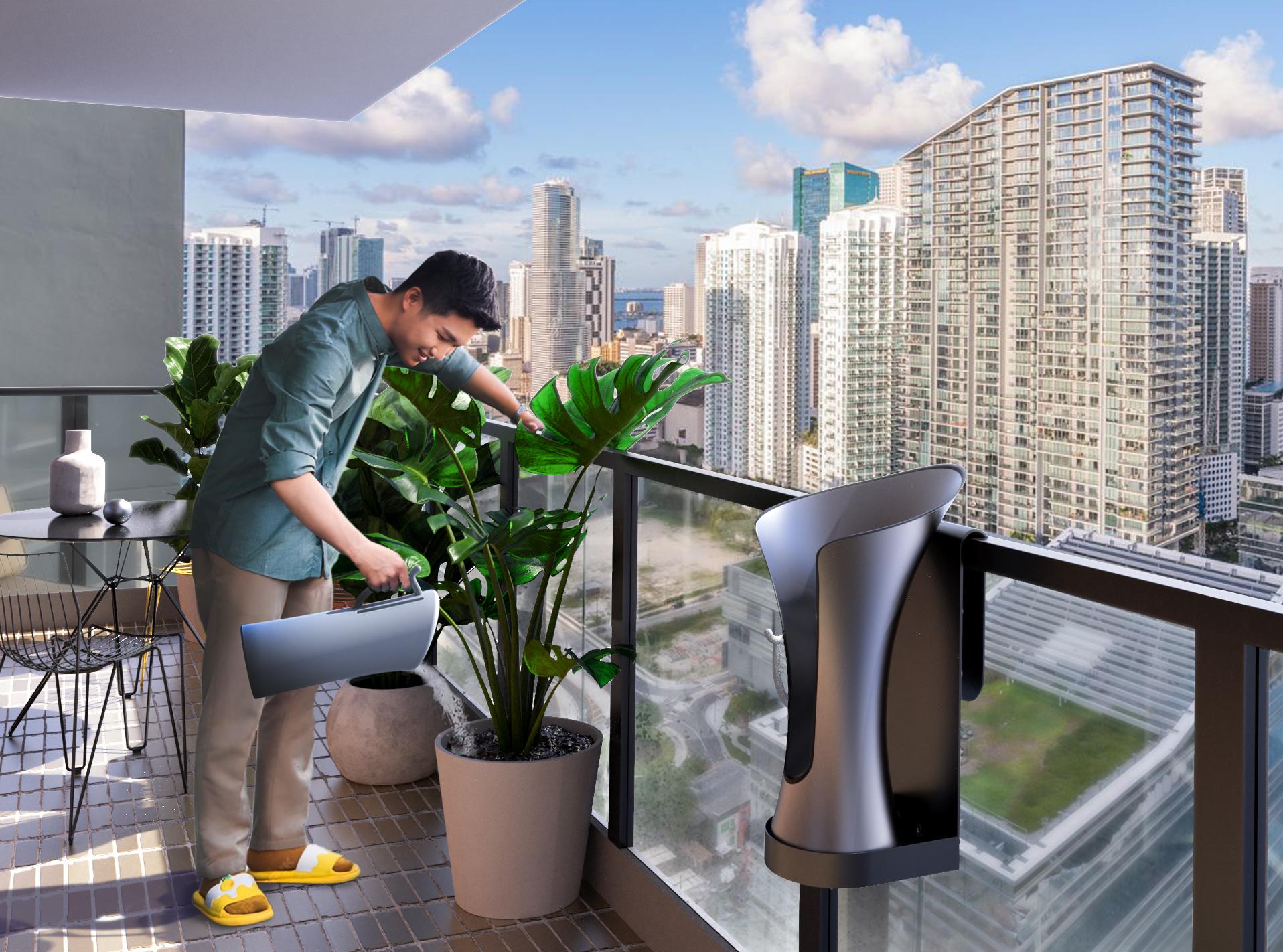 Watering balcony plants with rainwater from the RainBloom Mini